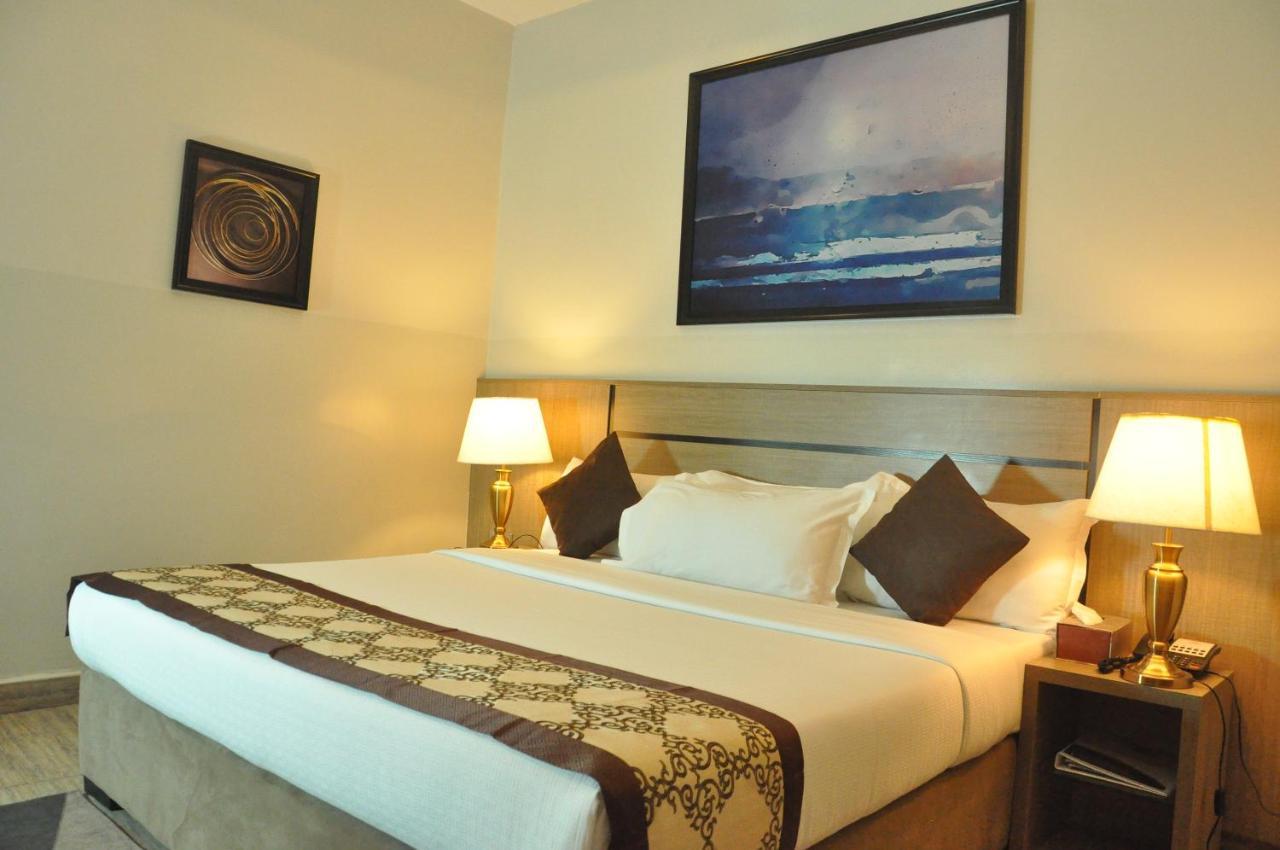 Mobushipe Moz One Executive Guest Rooms Agadez מראה חיצוני תמונה