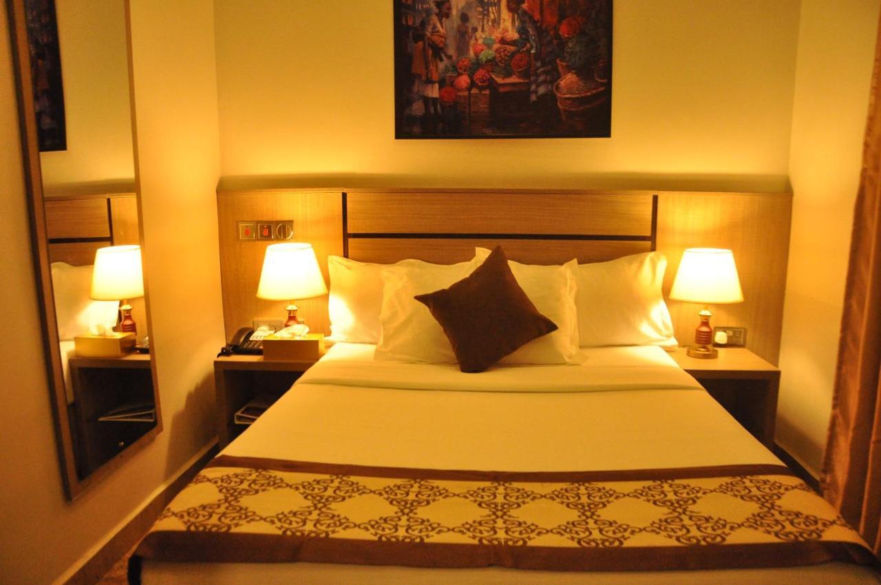 Mobushipe Moz One Executive Guest Rooms Agadez מראה חיצוני תמונה