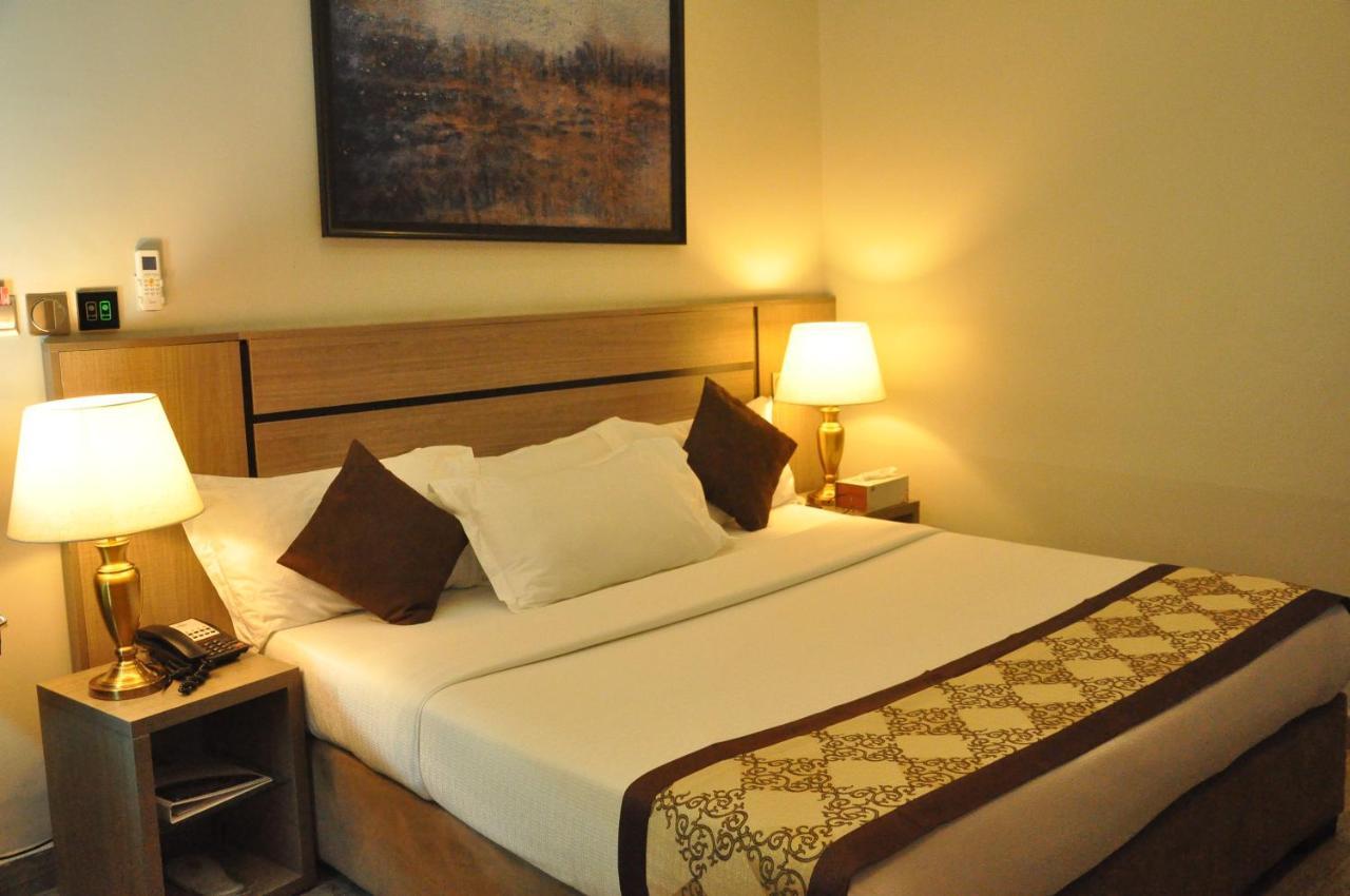 Mobushipe Moz One Executive Guest Rooms Agadez מראה חיצוני תמונה