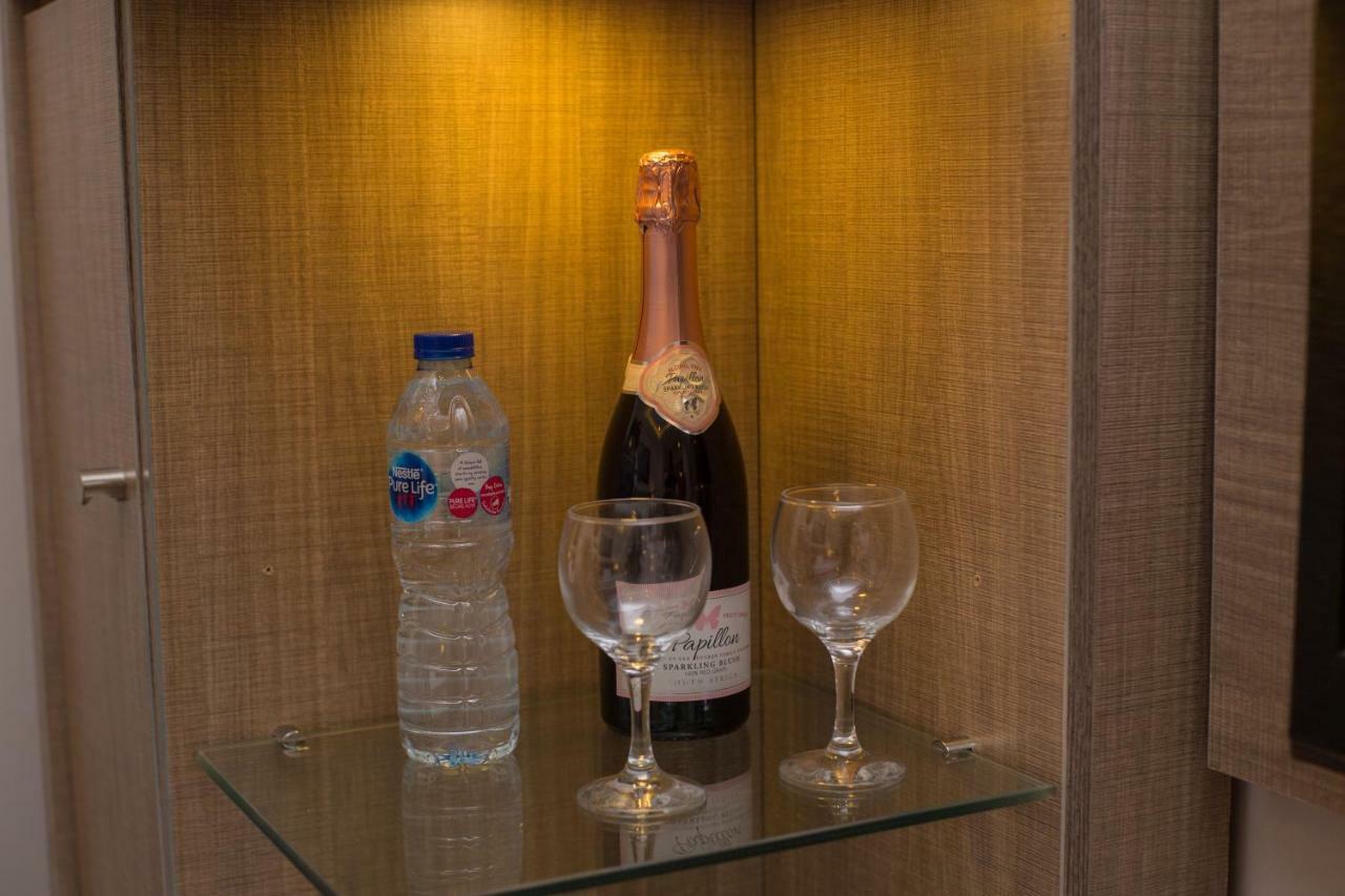 Mobushipe Moz One Executive Guest Rooms Agadez מראה חיצוני תמונה